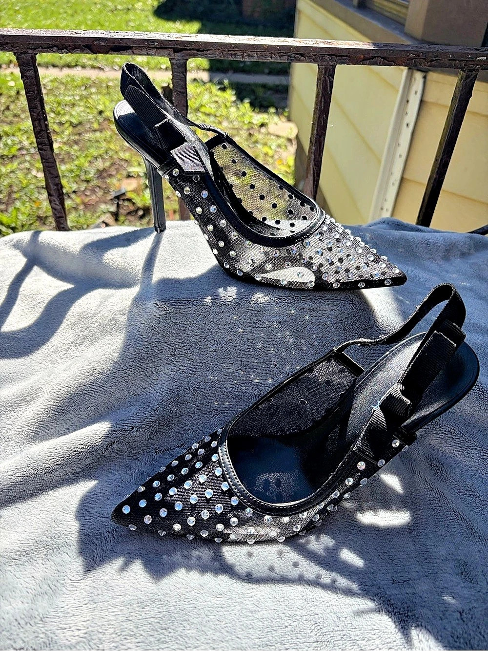 VOPMODA Rhinestone Pointed-Toe Slingback Heels in Black Like New